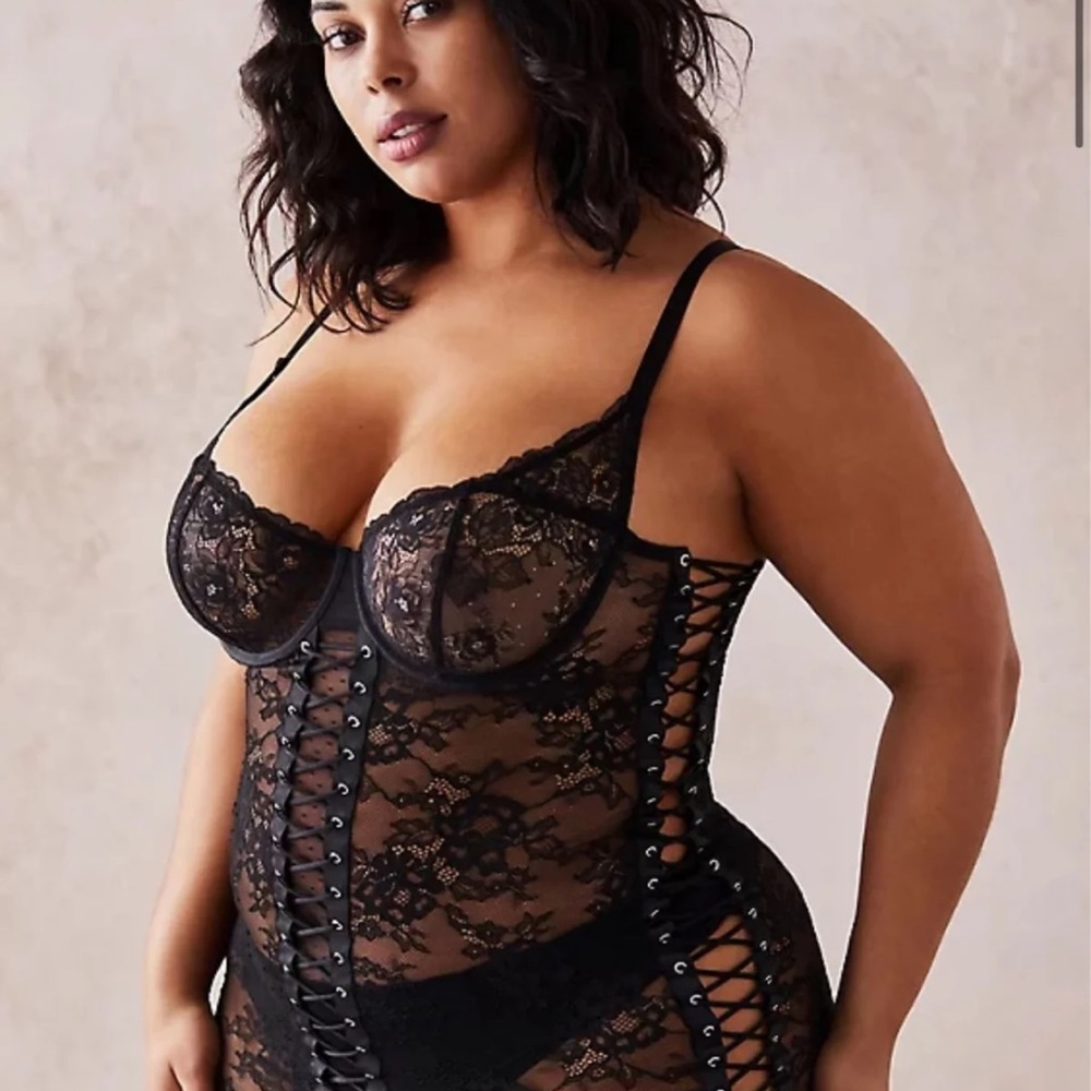 Torrid Black Lace Up Underwire Chemise